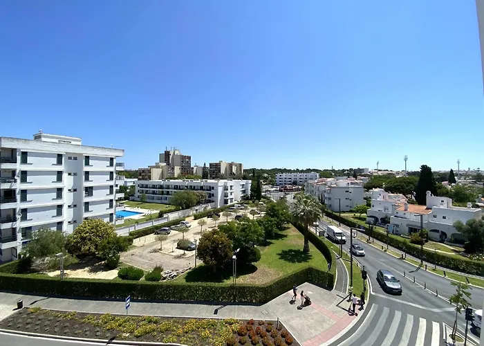 Vilamoura Central 6 With Pool By Homing