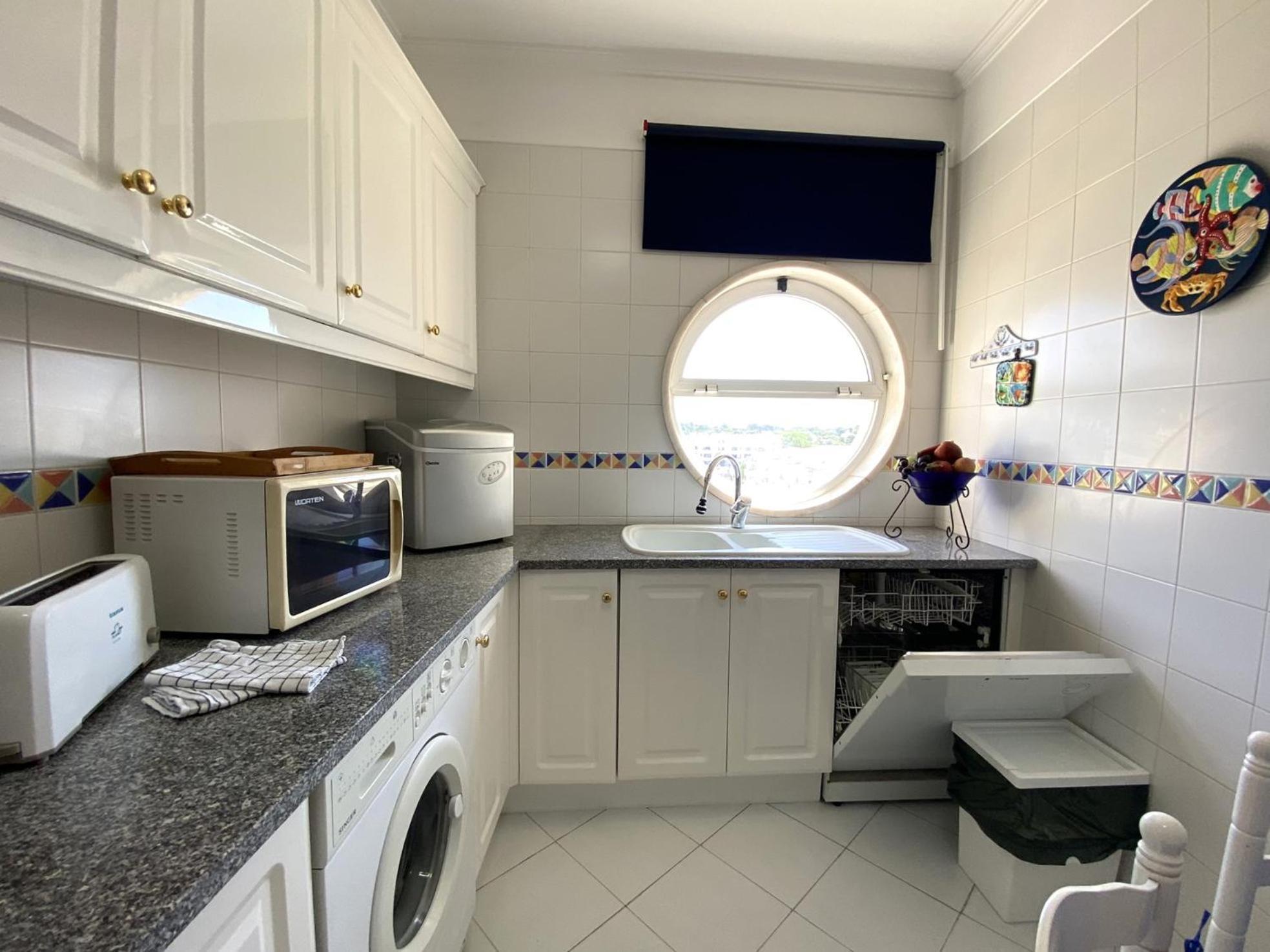 6 With Pool By Homing Apartment